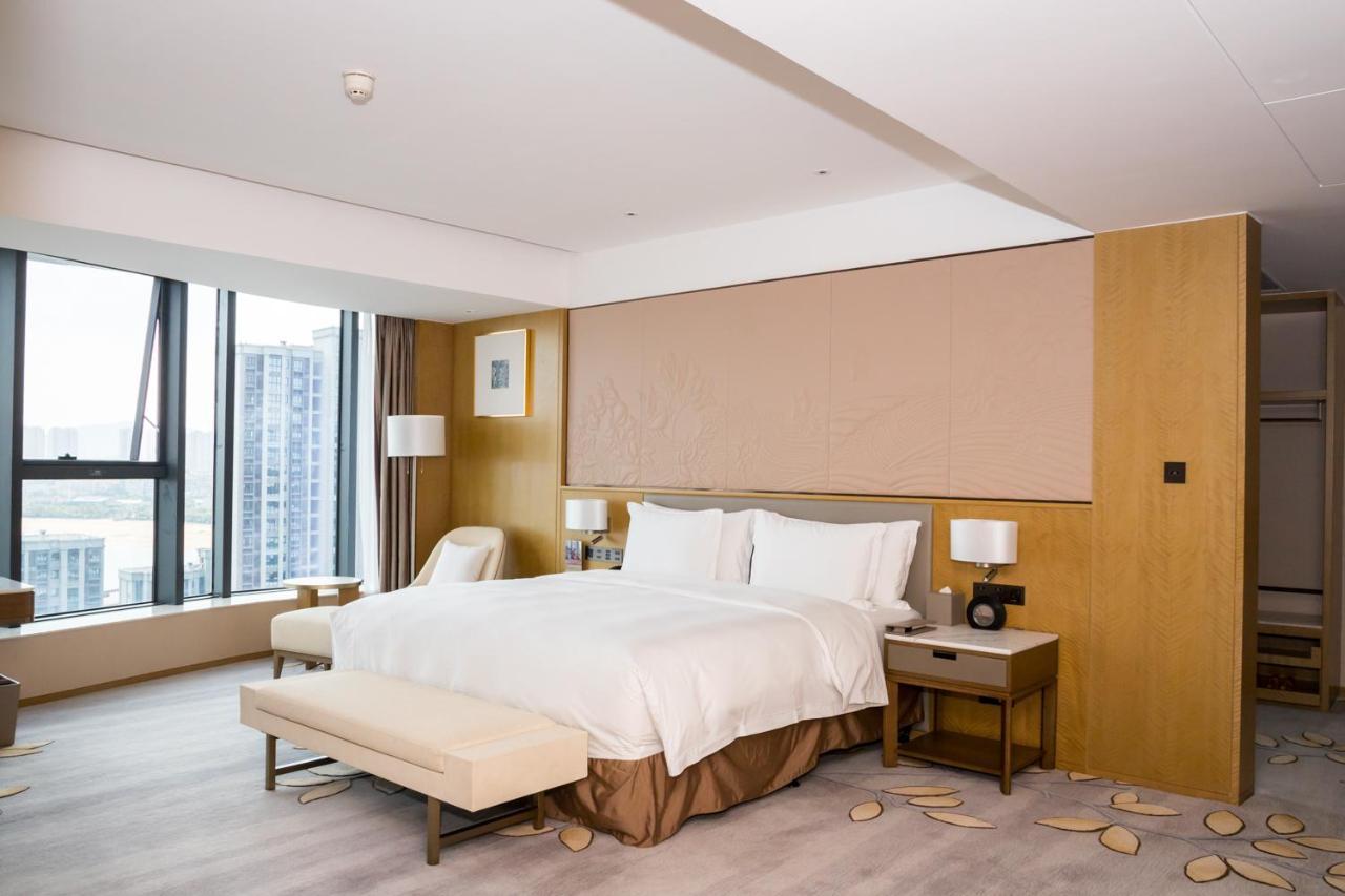 Wyndham Grand Plaza Royale Yuzhou Xiamen Wuyuan Bay Exterior foto
