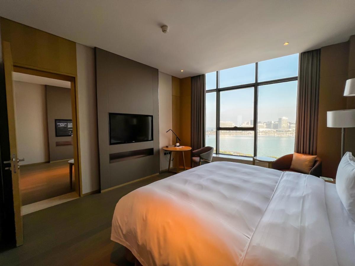 Wyndham Grand Plaza Royale Yuzhou Xiamen Wuyuan Bay Exterior foto