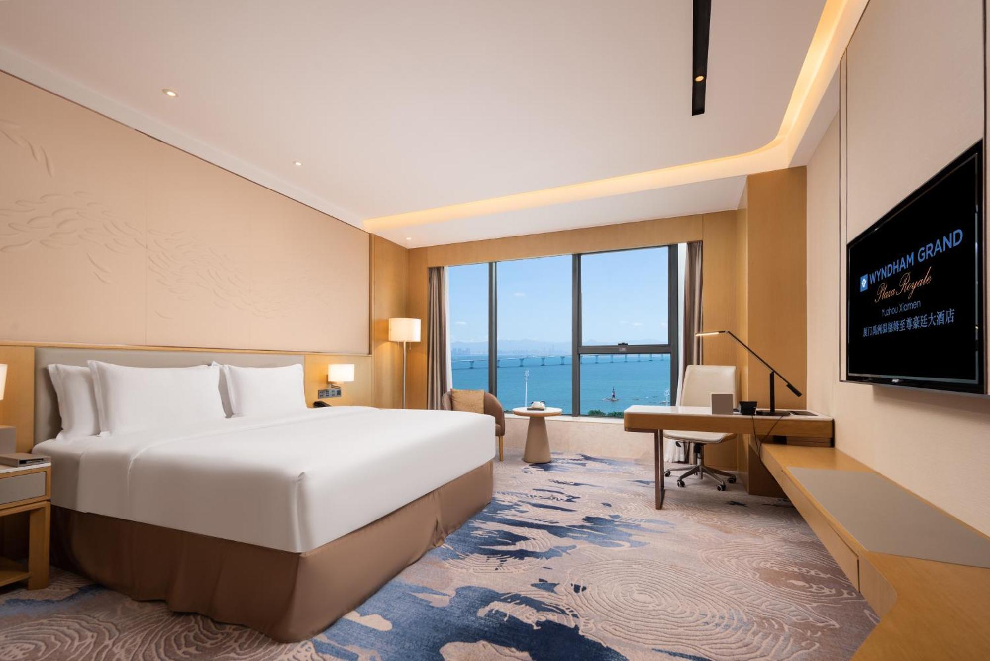 Wyndham Grand Plaza Royale Yuzhou Xiamen Wuyuan Bay Exterior foto