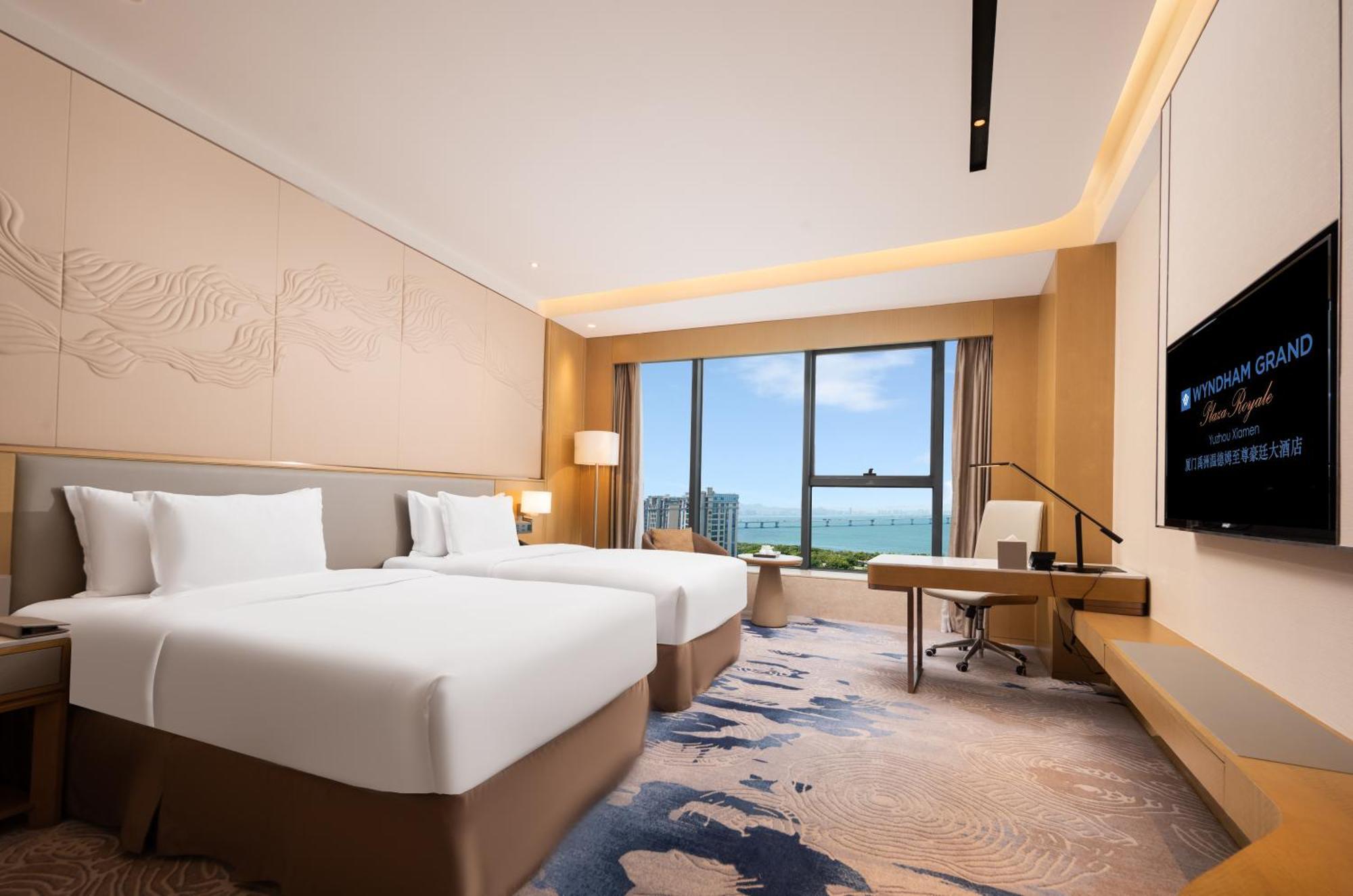 Wyndham Grand Plaza Royale Yuzhou Xiamen Wuyuan Bay Exterior foto
