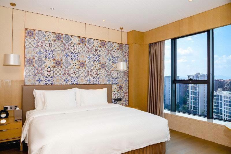 Wyndham Grand Plaza Royale Yuzhou Xiamen Wuyuan Bay Exterior foto